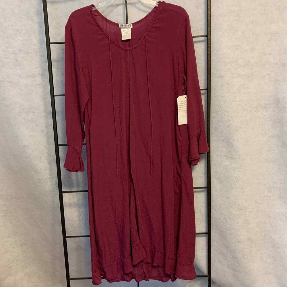 Democracy Dress Ruffle Cuffs and Hem Women's Medium‎